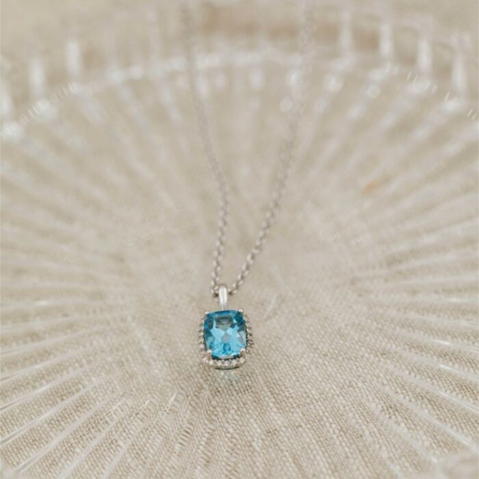 Nc Christophersen Anheng I Hvitt Gull Med Blue Topaz Og Diamanter