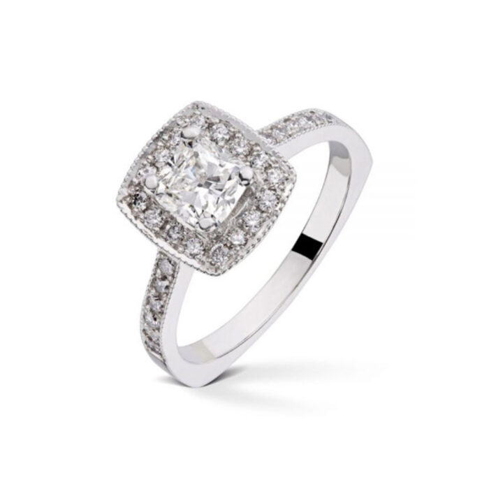 1x070 CU 028 TW SI 74000 600x600 1 Diamonds by Frisenberg - Ring i hvitt gull med 0,70 ct TW/VS1 cushion cut diamant - Totalt 0,98 ct
