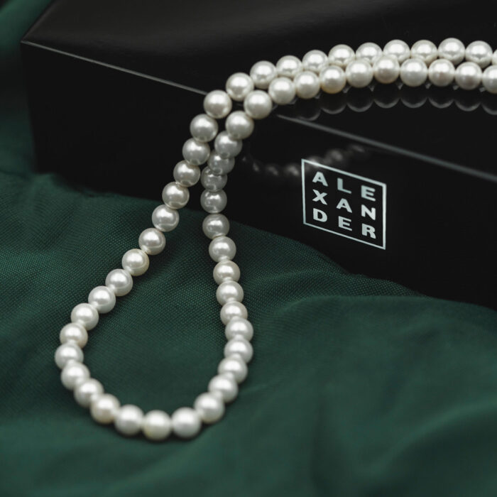 972517 2 ALEXANDER - Perlekjede med hvite perler - 6 mm
