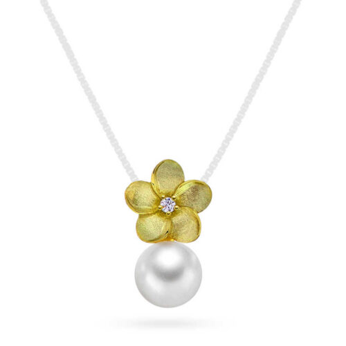 NC Christophersen - Blomsteranheng i 14k gult gull med ferskvannsperle og diamant 0,03ct W/SI