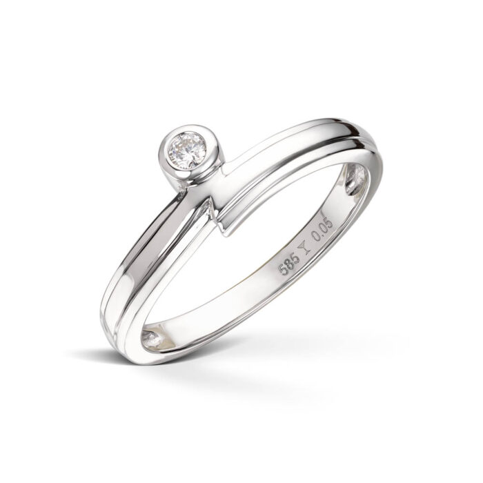 Diamonds by Frisenberg -ring i hvitt gull med 0,05 ct diamant.
