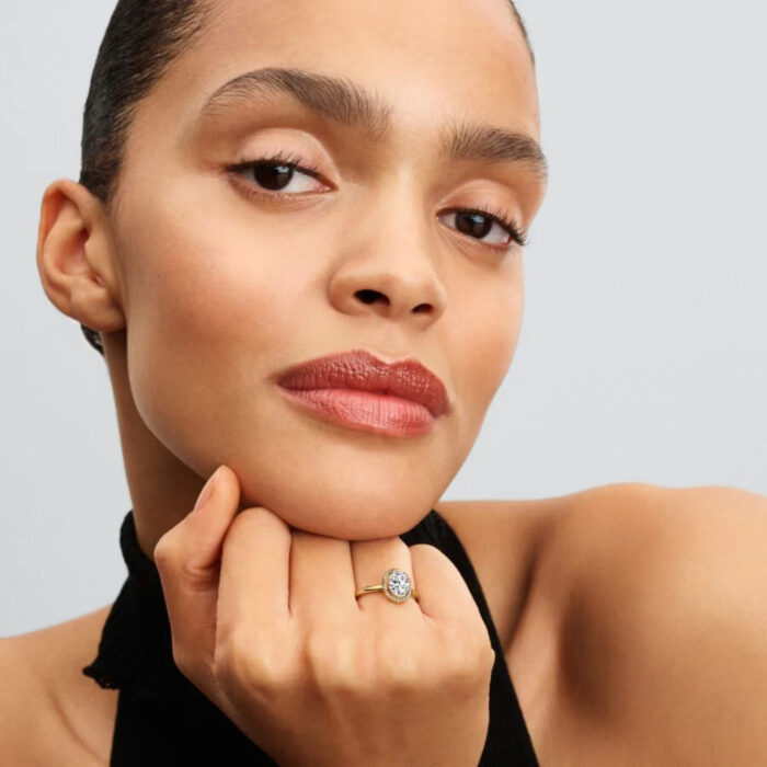Pandora - Oval Funklende Halo Ring i 14 k forgylling - Bilde 3