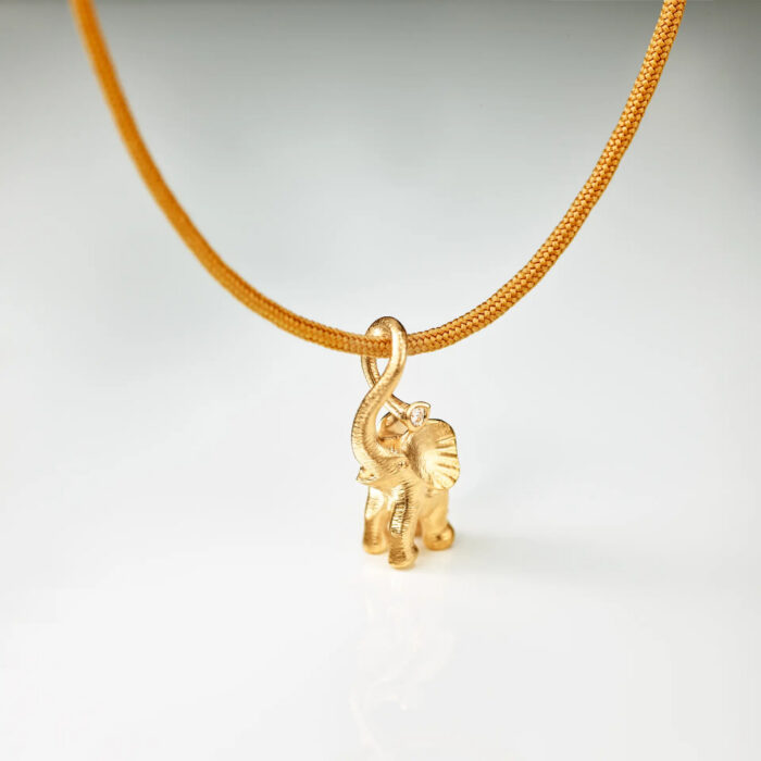 OLE LYNGGAARD COPENHAGEN - My little World Elephant Charm i gull med 0,01 ct diamant - Bilde 4