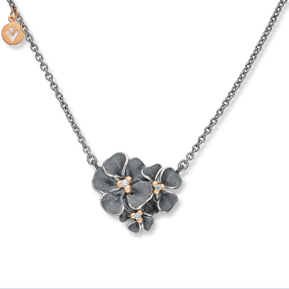 Van Bergen - Anheng i oksydert sølv med diamant med gult gull detaljer og stålkjede - Flôra kolleksjonen