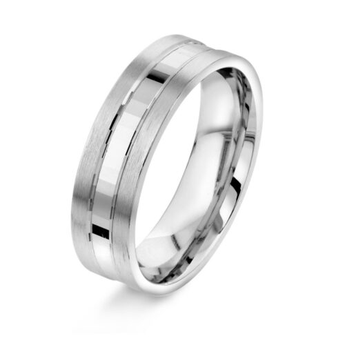 Arne Nordlie - Ring i 925 sterling sølv med en børstet overflate blank midtstripe.