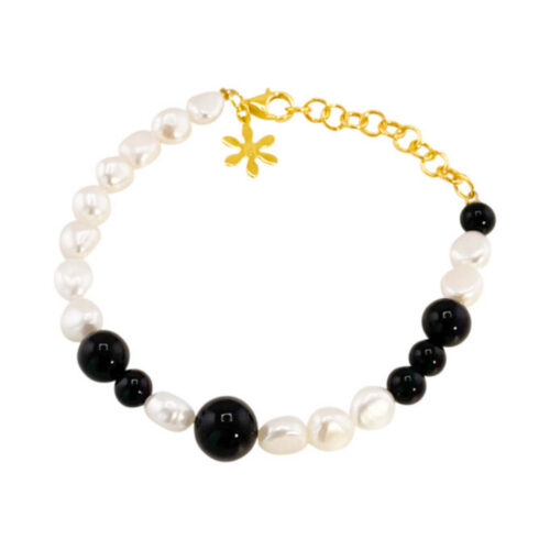 Susanne Friis Bjørner - Armbånd i forgylt sølv med en blanding av sort agat og hvite ferskvannsperler