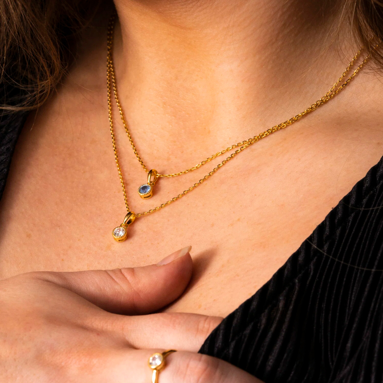 Nora Mørk by Gulldia - Smykke i sølv med lys blå zirkonia Nora Mørk by Gulldia - Smykke i sølv med lys blå zirkonia - Bilde 2