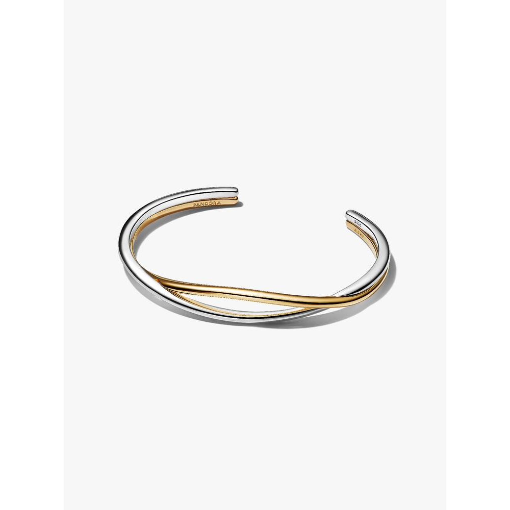 Pandora -Tvinnet tofarget åpen armring i sølv og 14k forgylling Pandora -Tvinnet tofarget åpen armring i sølv og 14k forgylling