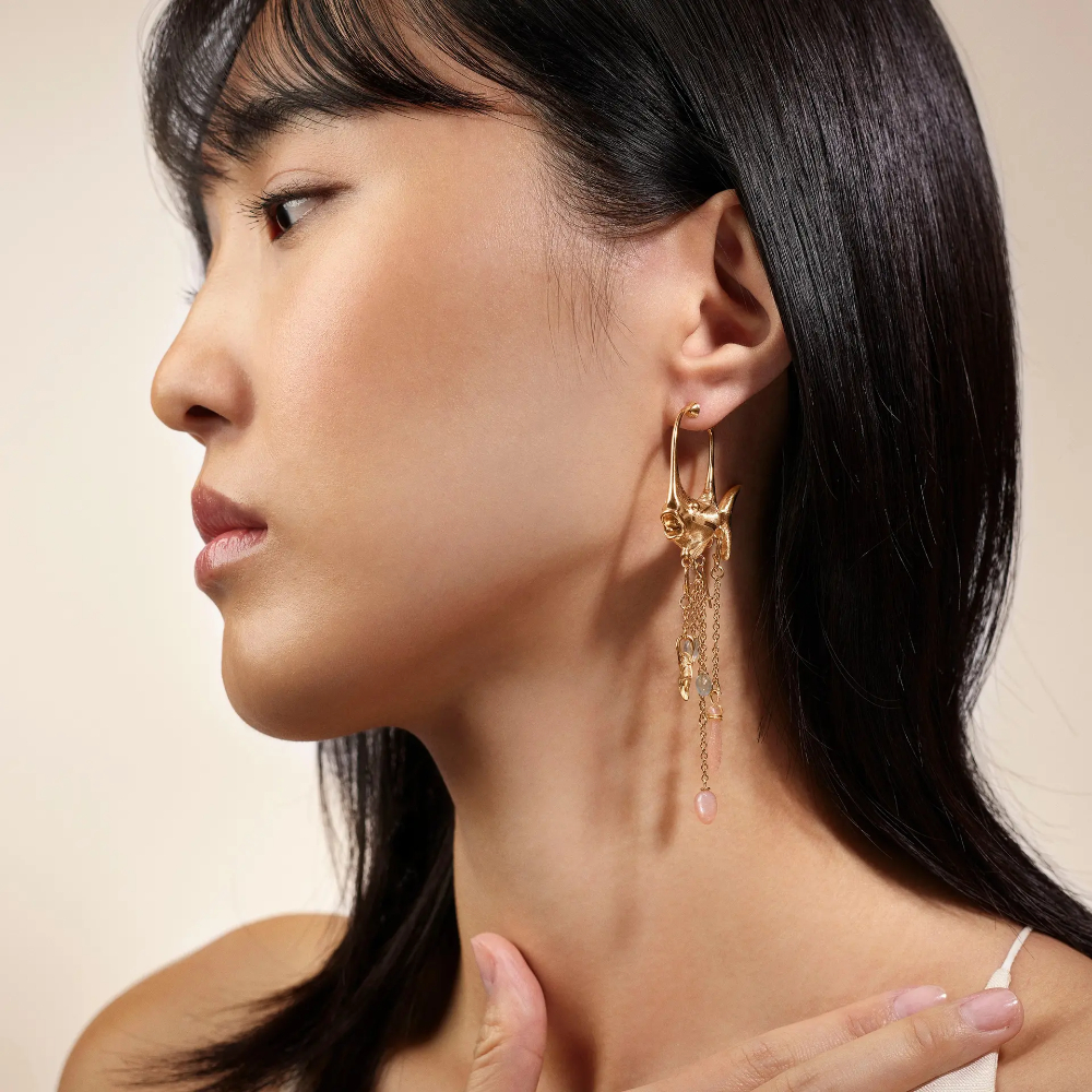OLE LYNGGAARD COPENHAGEN - Yong Fish Earring Pendent 18k gult gull OLE LYNGGAARD COPENHAGEN - Yong Fish Earring Pendent 18k gult gull - Bilde 2