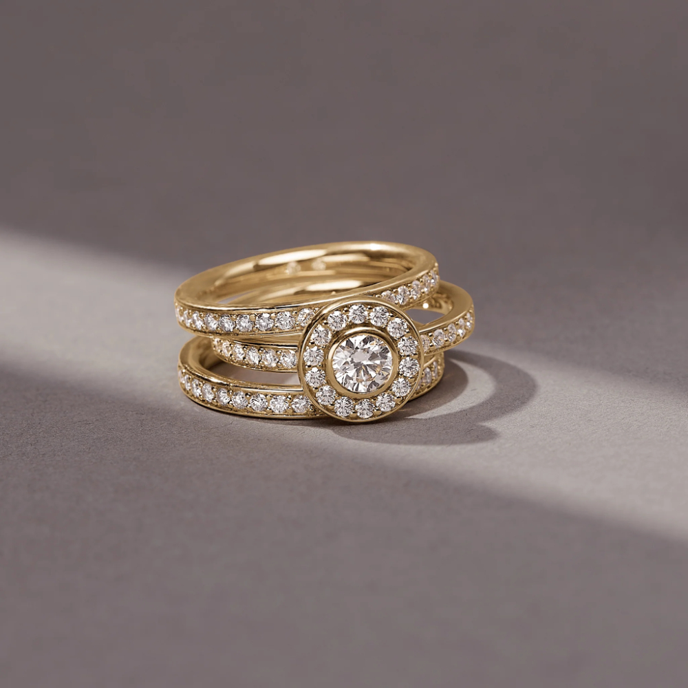 Julie Sandlau - Elegance Band Ring i 18k gult gull med diamanter Julie Sandlau - Elegance Band Ring i 18k gult gull med diamanter - Bilde 2