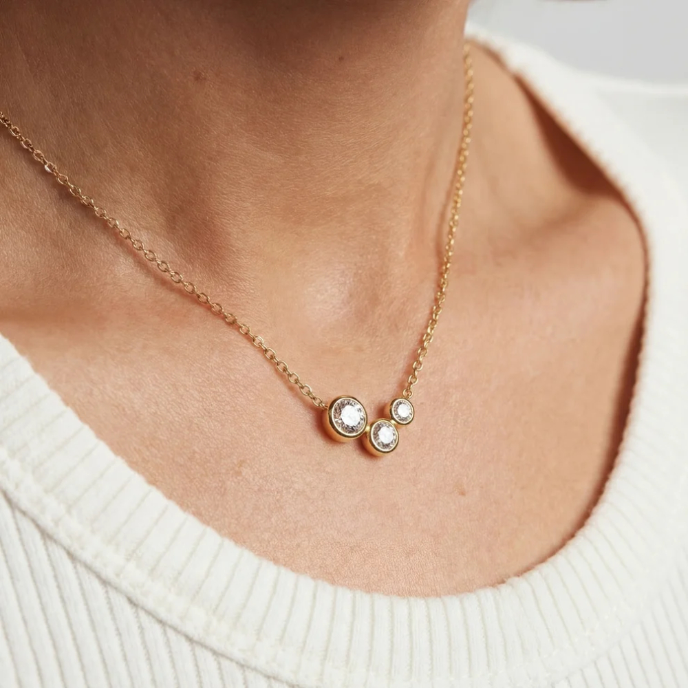 Sif Jakobs - Sardinien Tre Necklace - Halssmykke i 18k forgylt sølv med zirkonia Sif Jakobs - Sardinien Tre Necklace - Halssmykke i 18k forgylt sølv med zirkonia - Bilde 2