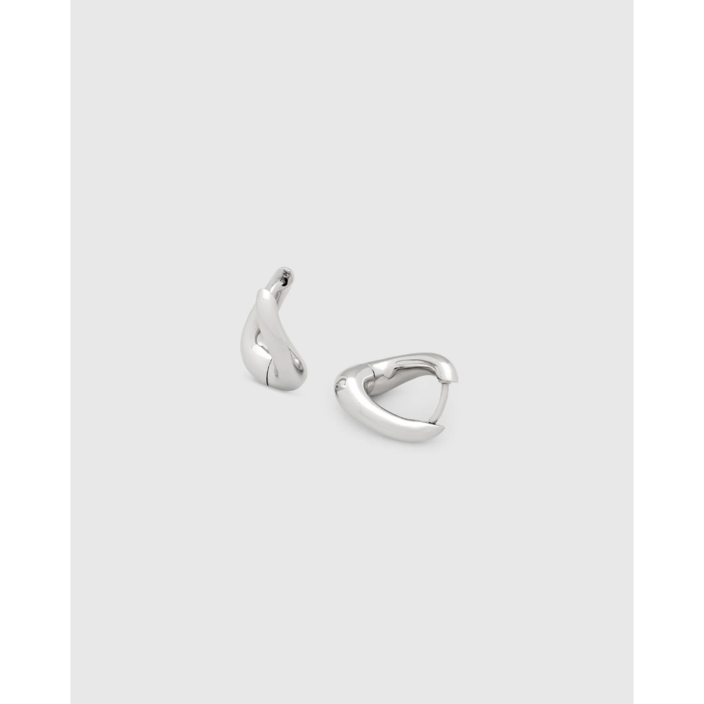 Tom Wood - Twist hoops small i sølv Tom Wood - Twist hoops small i sølv