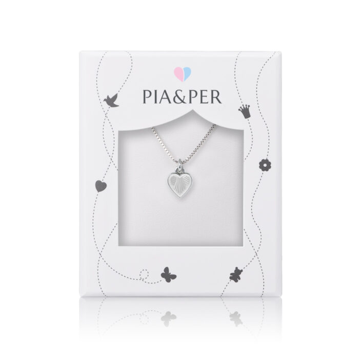 22703 2 Pia&Per - Halssmykke i sølv med glassemalje, hvit hjerte