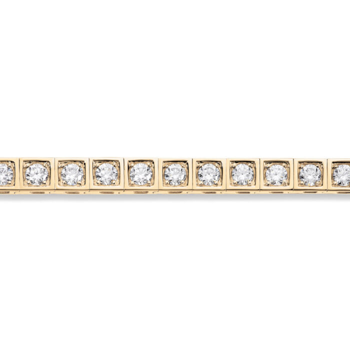 3907 TW SI GU 80795 1 Diamonds by Frisenberg - Armlenke i gult gull - Isatt diamanter rundt hele, 39x0,10 ct TW/SI ialt 3,90 ct