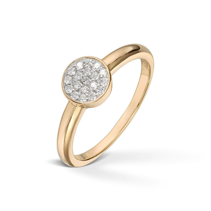 50 71030 1251 7990 Diamonds by Frisenberg - Ring i gult gull med ialt 0,15 ct diamanter