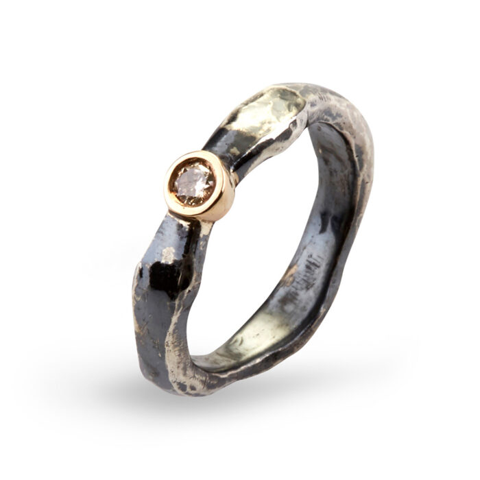 50110174 Ring Heritage Silver Single ByBirdie 290617 01173 BY BIRDIE-sølv-sort rhodinert-ring-Heritage Silver Singel med rose cut diamant