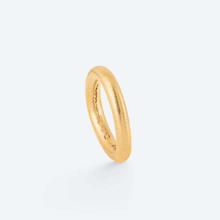 58 b85a81d6c2 a2815 4a2815 401 2 large Ole Lynggaard - Celebration ring i 18k teksturert gult gull Ole Lynggaard - Celebration ring i 18k teksturert gult gull