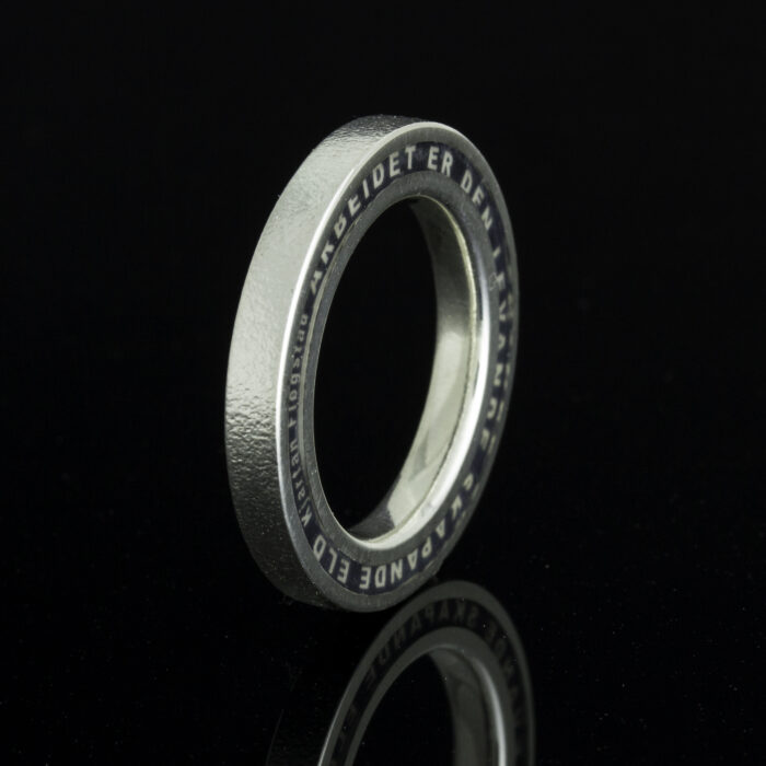 60. Unik Sitatring R1U scaled Ring - Sitatring R1U - Ringen er håndlaget og i kun ett eksemplar