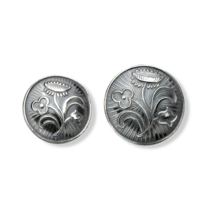 614 613 Rørvik Nordlandsølv - Liten knapp, sølv - 17mm Rørvik Nordlandsølv - Liten knapp, sølv - 17mm