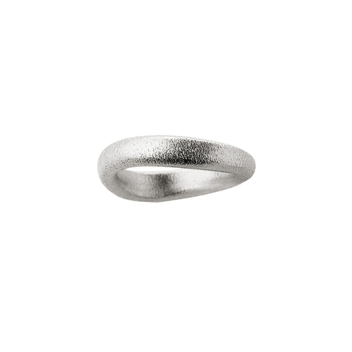 OLE LYNGGAARD COPENHAGEN - Love Ring nr. 4 i matt hvitt gull str 53-56