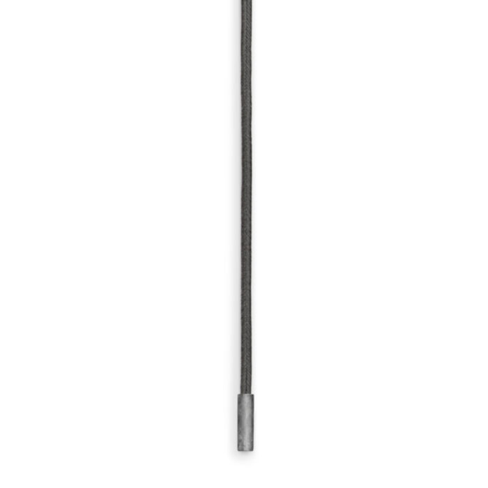 A1907 315 packshot aRGB V3 Ole Lynggaard - Design snor med endestykker i sølv - Mørk grå