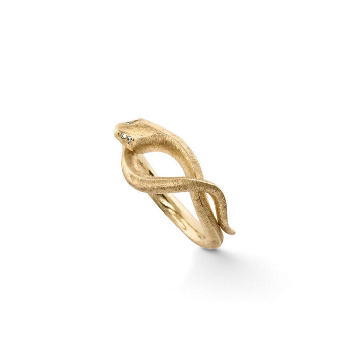 A2672 401 F Ole Lynggaard - Snakes liten ring i gult gull med 0,02 ct diamanter Ole Lynggaard - Snakes liten ring i gult gull med 0,02 ct diamanter