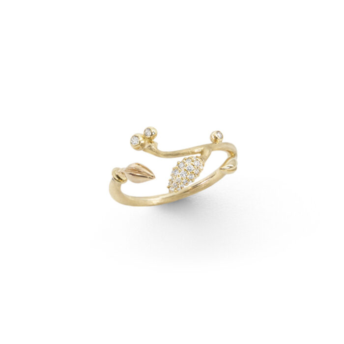 A2883 401 F Ole Lynggaard - Blooming ring i gult gull med 0,13 ct diamanter