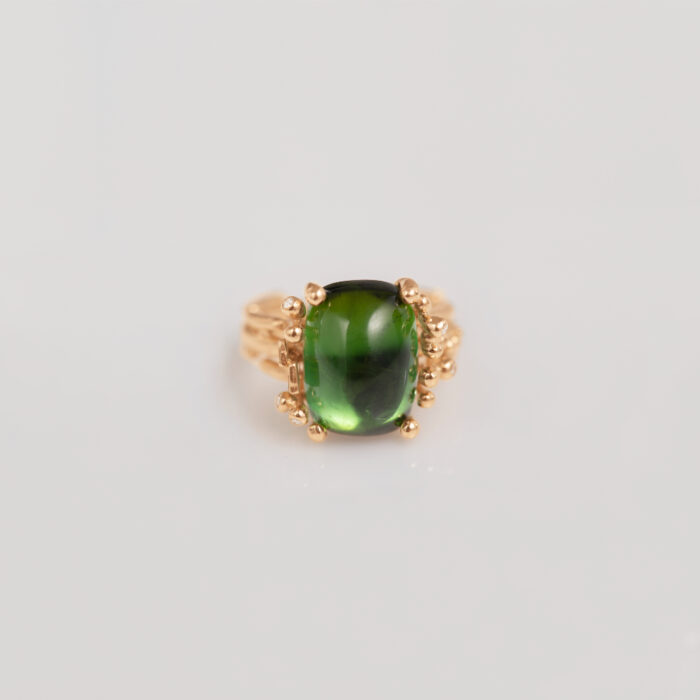 A2933 Ole Lynggaard - BoHo - Ring Medium - 18k gult gull med grønn turmalin og 0,04 ct diamanter