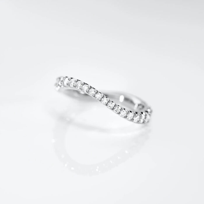 A3126 501 b Ole Lynggaard - Love Band ring i hvitt gull med 0,90ct TW/VS diamanter (Kopi)