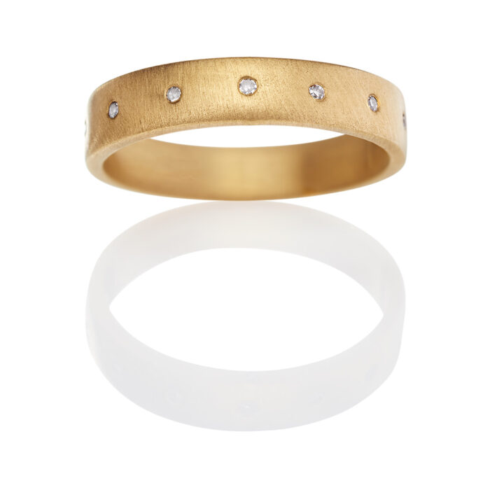 ER623 Wille Jewellery - Cosmos ring i 18 karat gull med diamanter