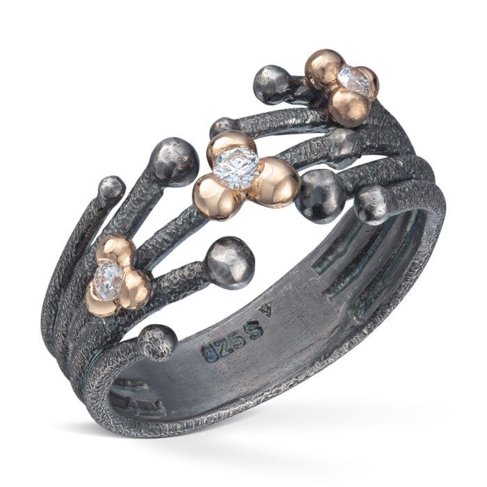 SG1 109 OKS Van Bergen - Bred ring i oksidert sølv og gult gull med diamanter - Dugg kolleksjon
