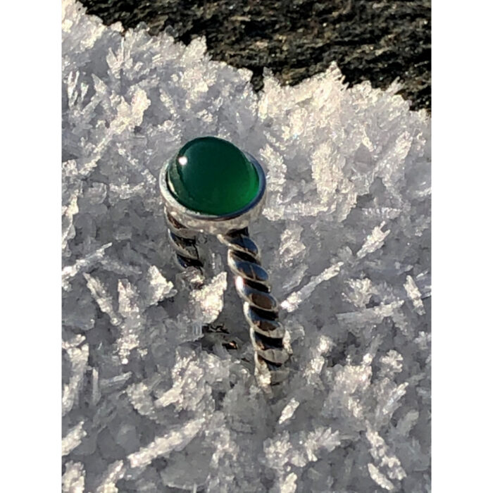 Huldresølv - Tvunnet sølvring - Grønn Onyx