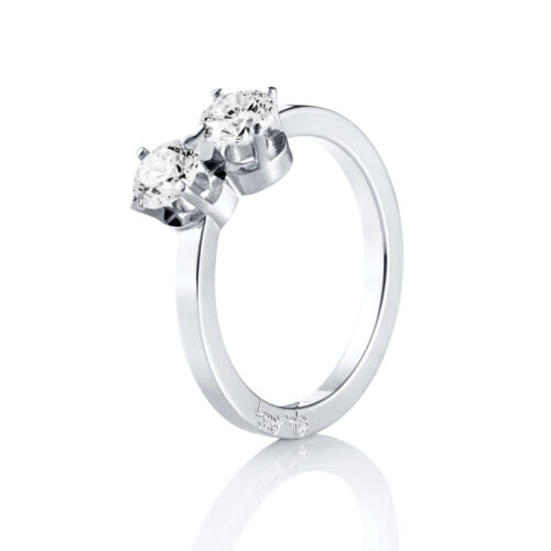 Efva Attling - Twin Star Ring i hvitt gull med diamanter